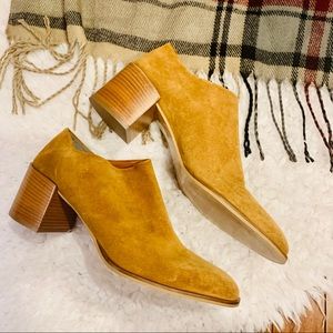 Everlane Step Back Suede Heeled Mules